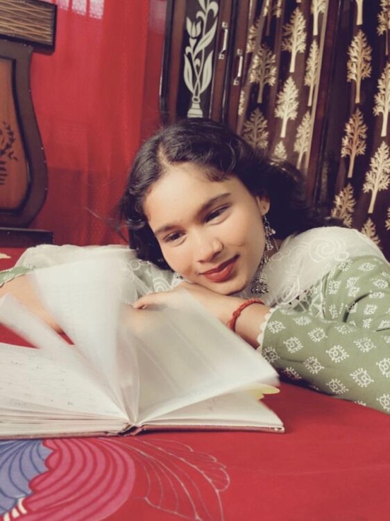 📖किताबें बहुत सी❣️...#photoinsta #hindisong #loveyourself #fypシ #foryou ..Follow for more-- @bi (1).jpg