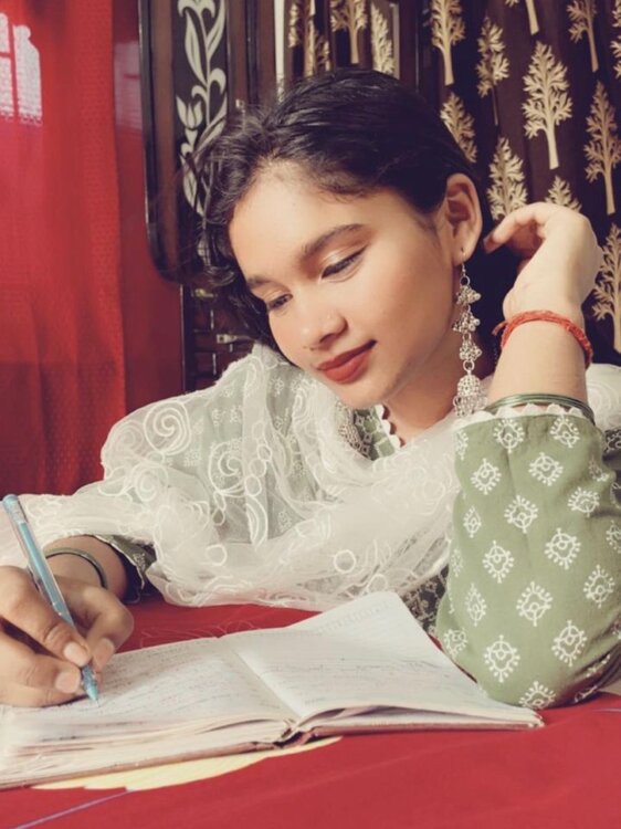 📖किताबें बहुत सी❣️...#photoinsta #hindisong #loveyourself #fypシ #foryou ..Follow for more-- @bi (3).jpg