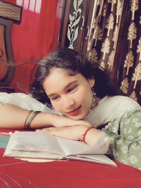 📖किताबें बहुत सी❣️...#photoinsta #hindisong #loveyourself #fypシ #foryou ..Follow for more-- @bi (4).jpg
